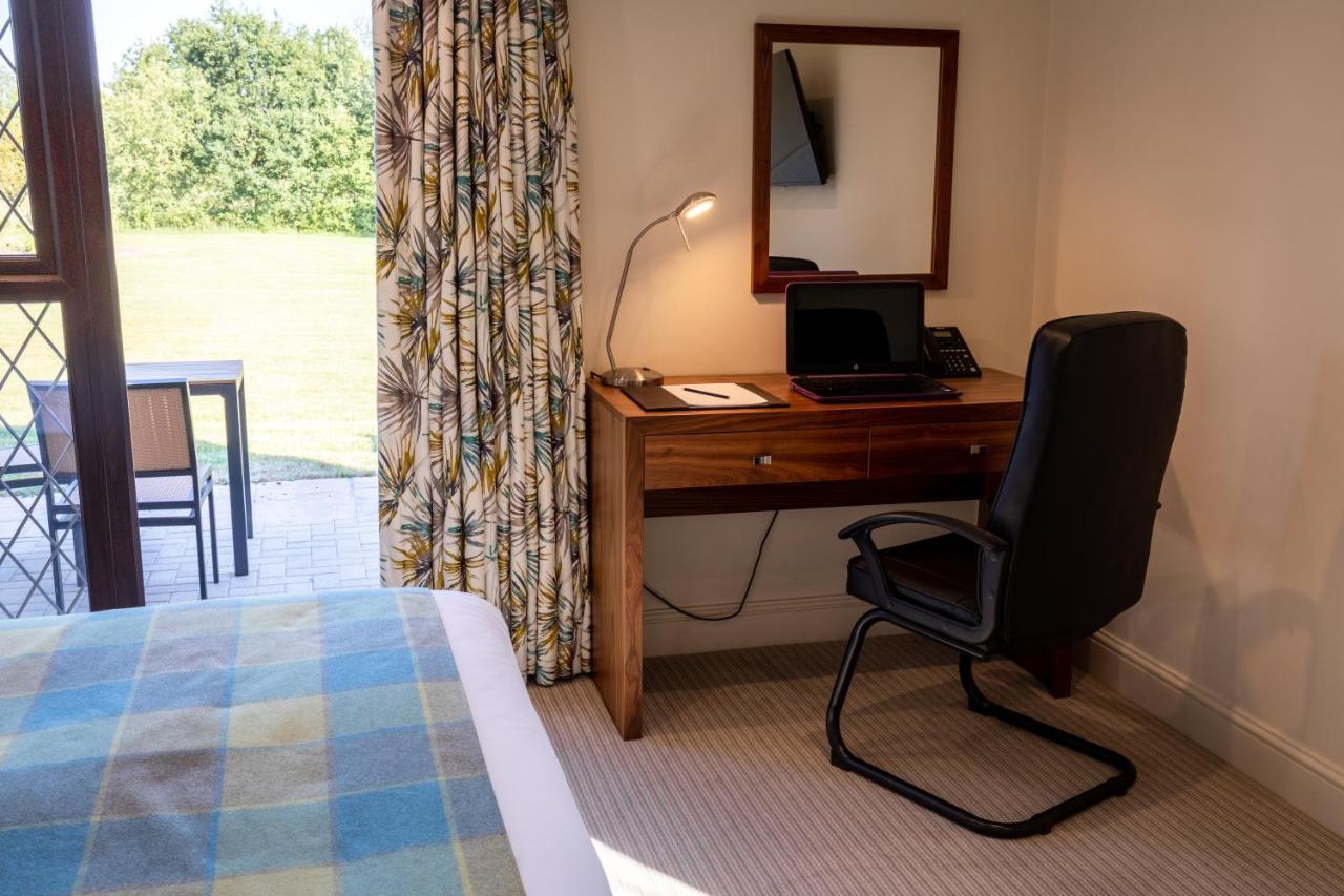 Stirrups Hotel Bracknell Eksteriør bilde