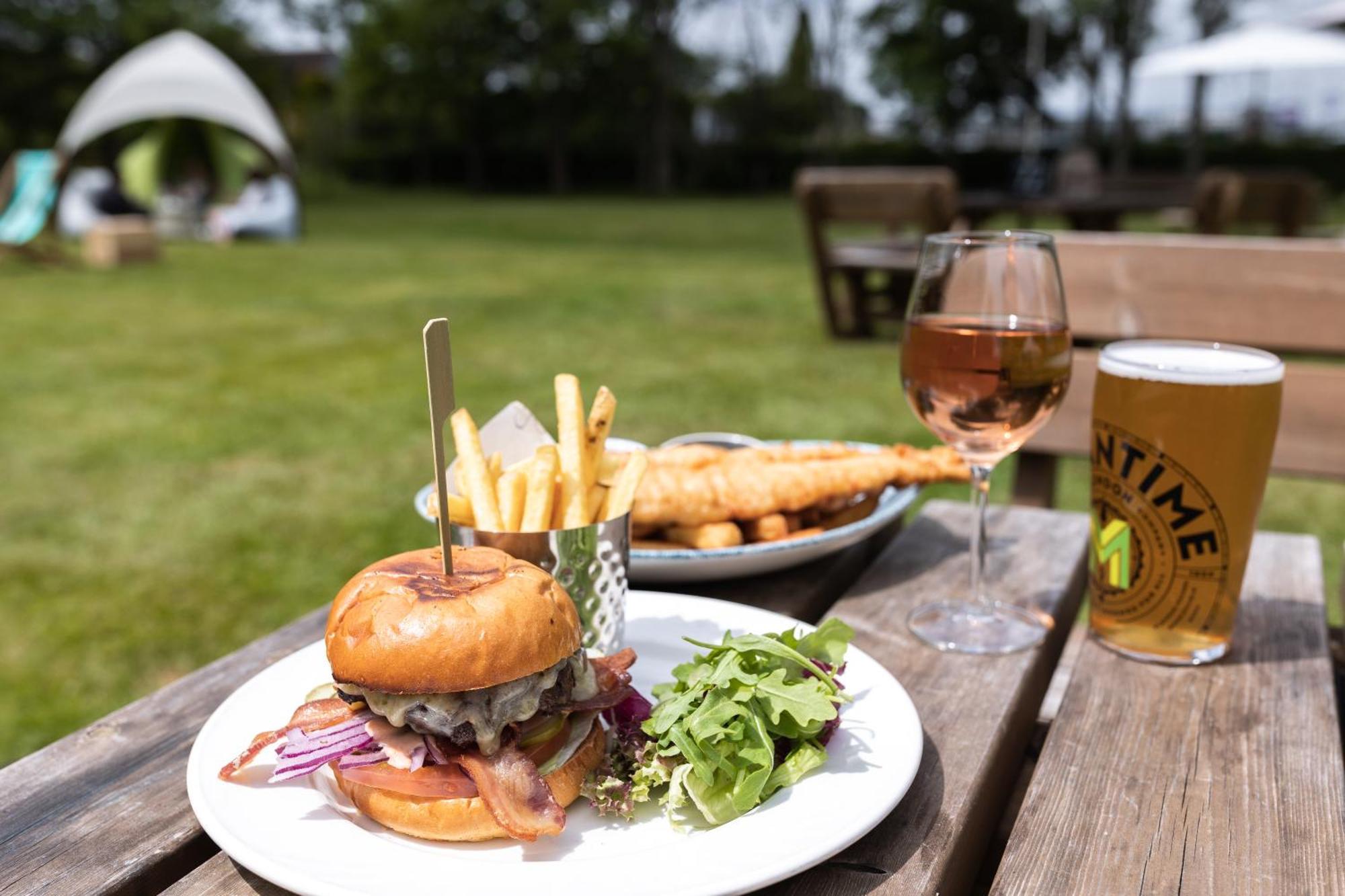 Stirrups Hotel Bracknell Eksteriør bilde